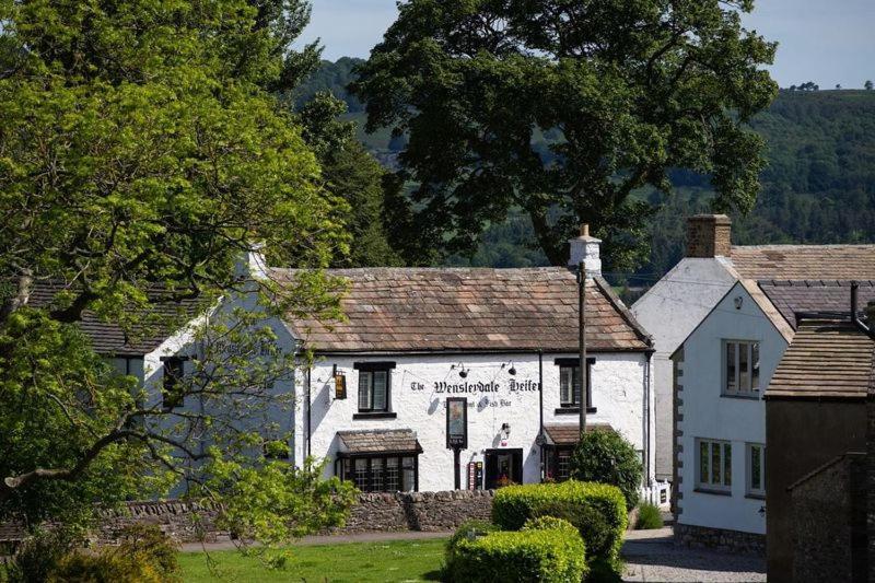 The Wensleydale Heifer Hotell Leyburn Exteriör bild